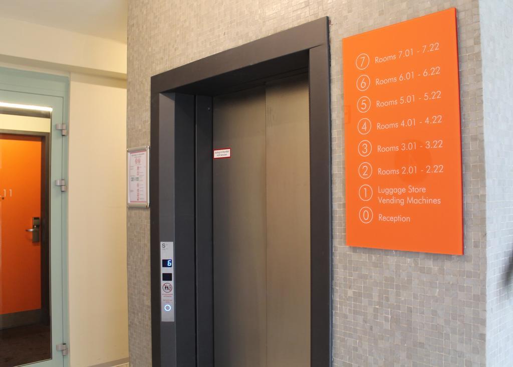 Easyhotel Frankfurt City Center Francfort-sur-le-Main Extérieur photo